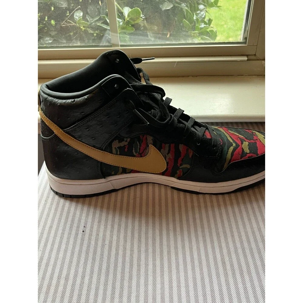 Nike Shoe Men 11 Dunk CMFT Premium Tiger Camo Ostrich 716714-002 Black Sneaker